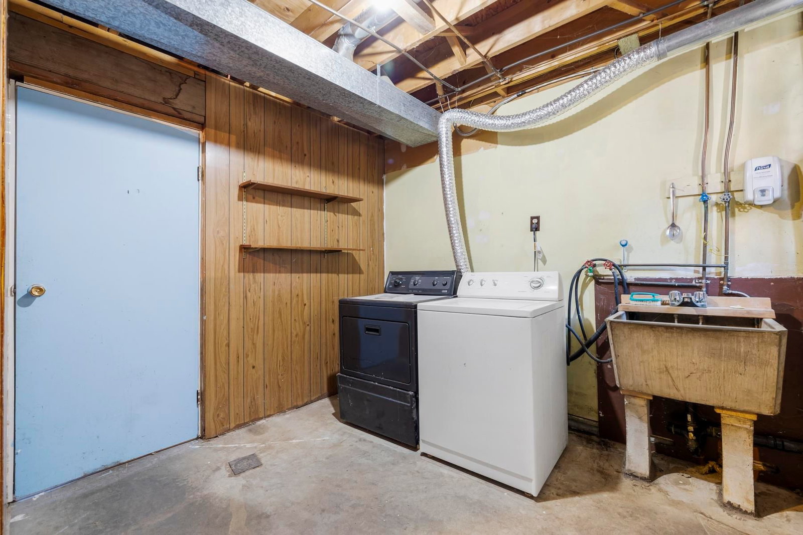 Listing Image 25