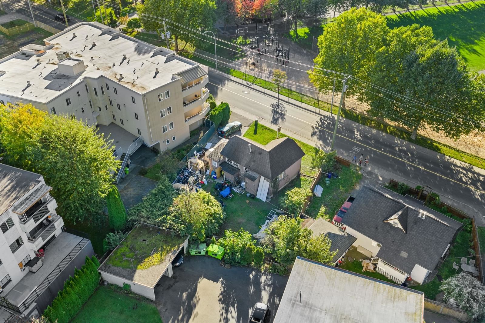 Listing Image 5