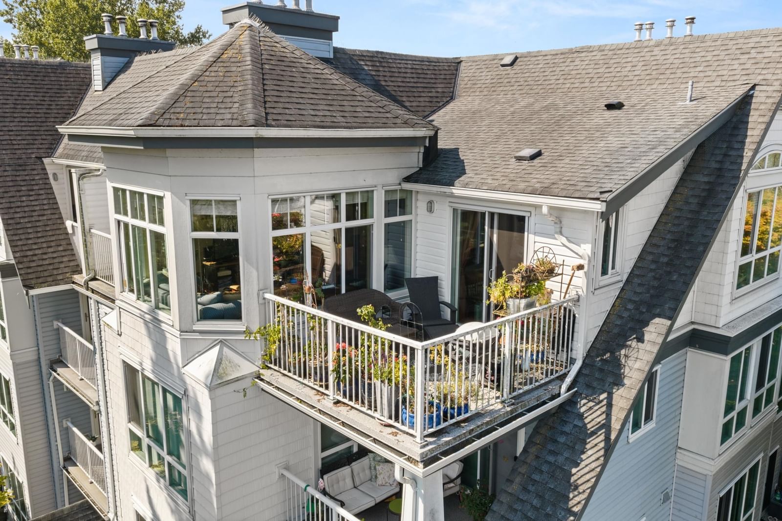 Listing Image 19