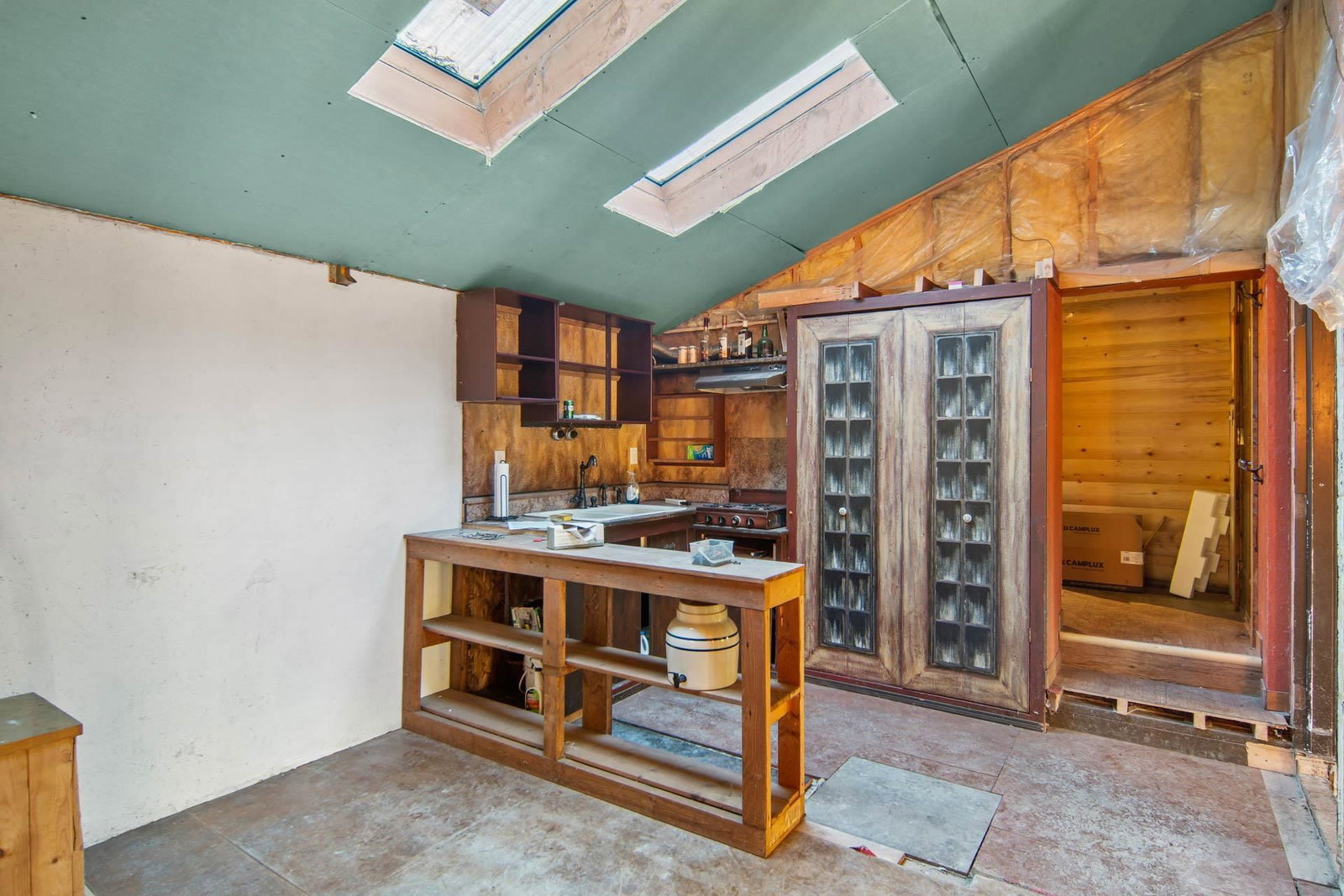 Listing Image 10