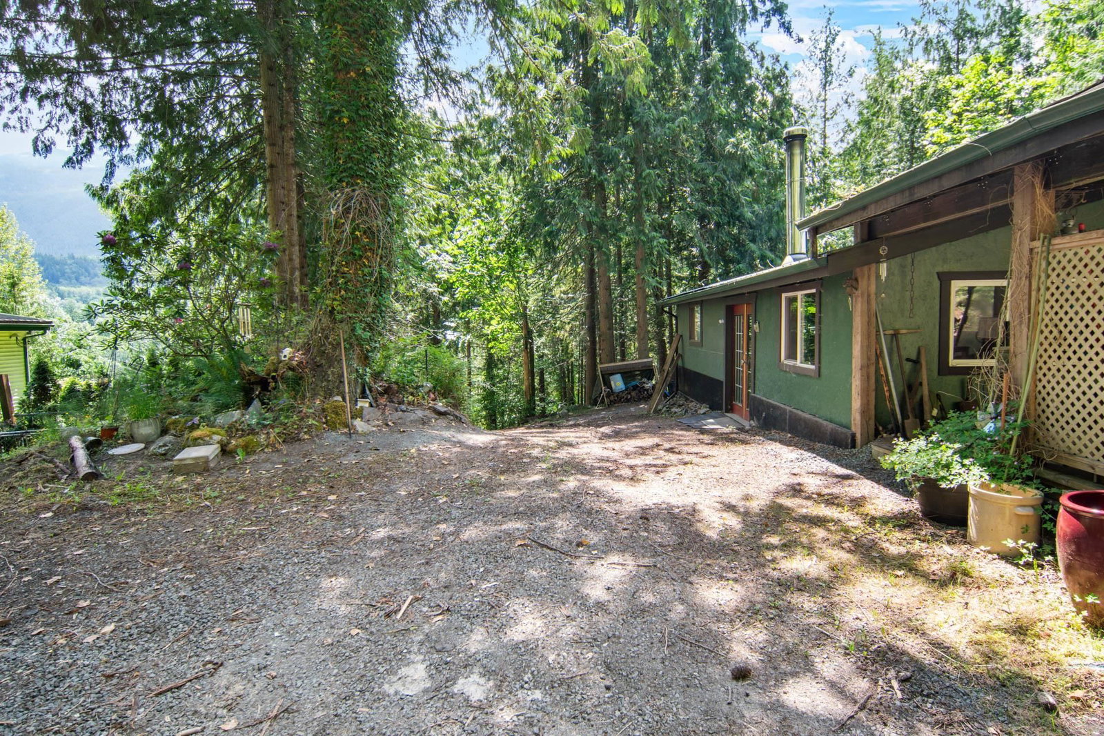 Listing Image 4