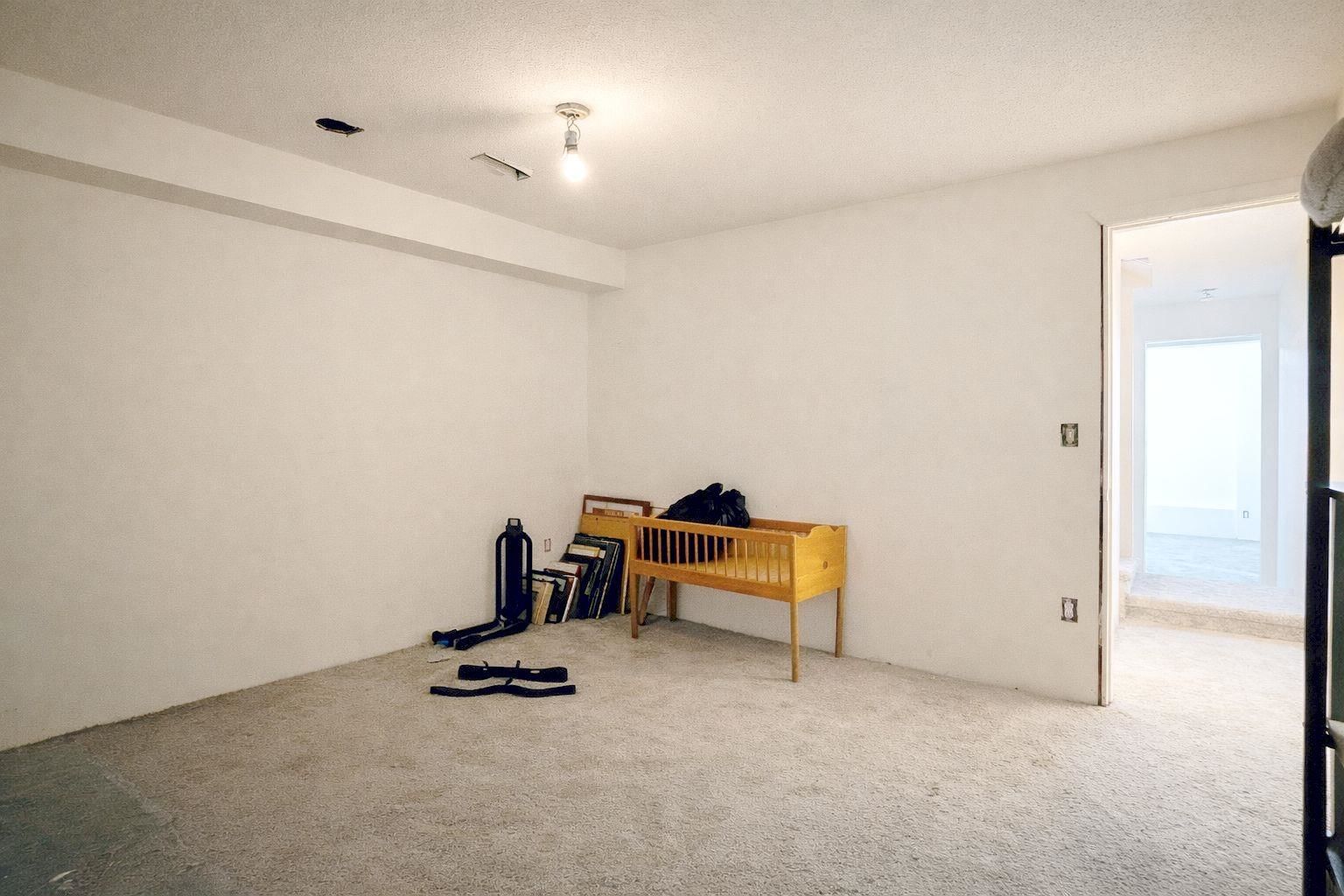 Listing Image 24