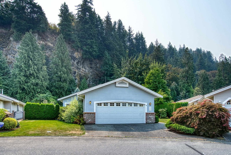 200 - 6001 Promontory Road