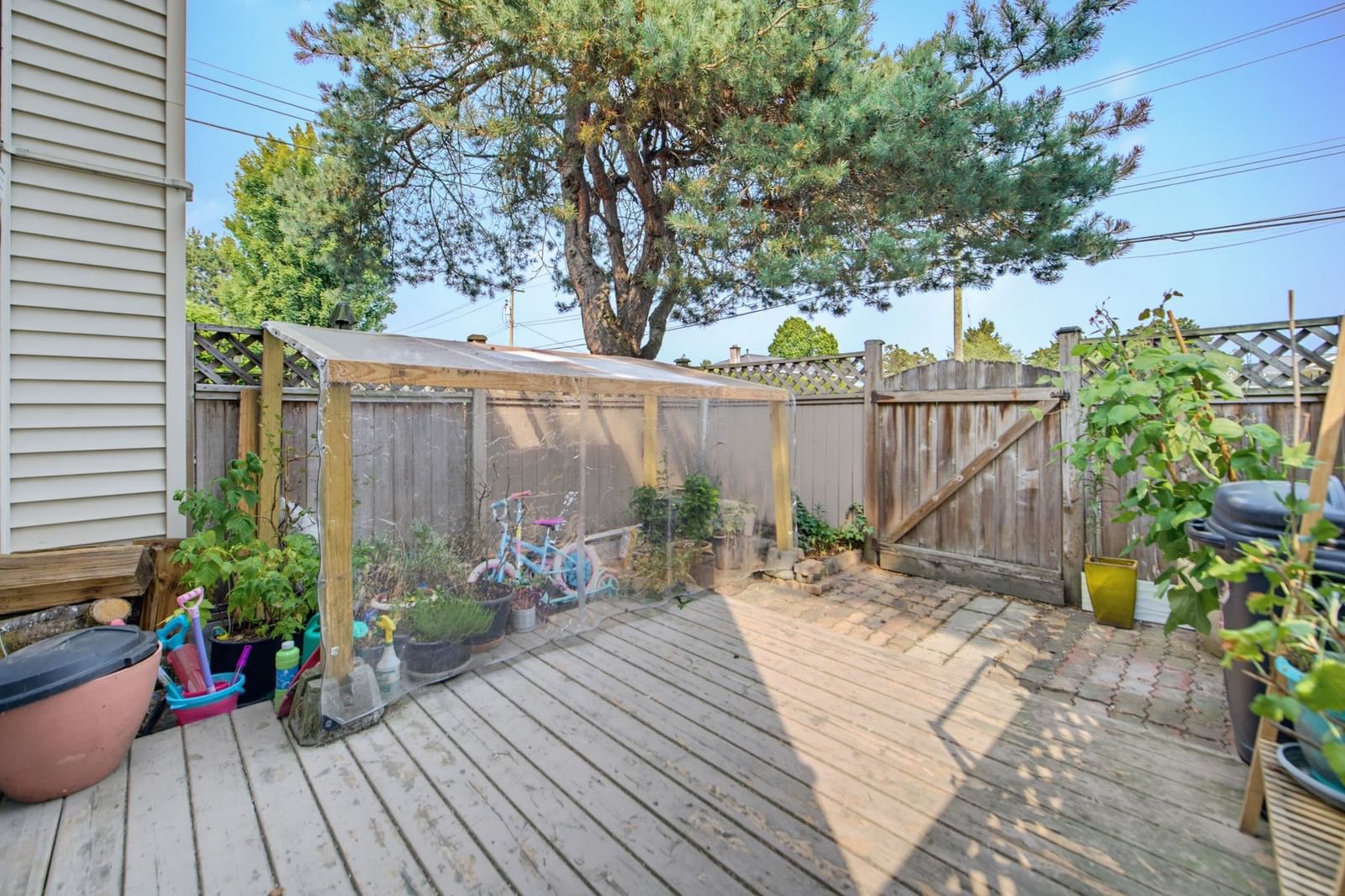 Listing Image 16