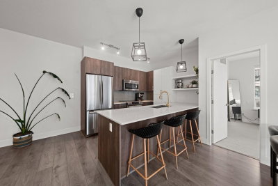 405 - 630 Como Lake Avenue
