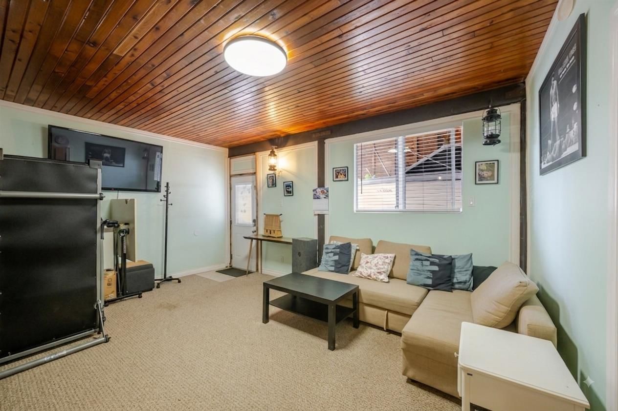 Listing Image 40