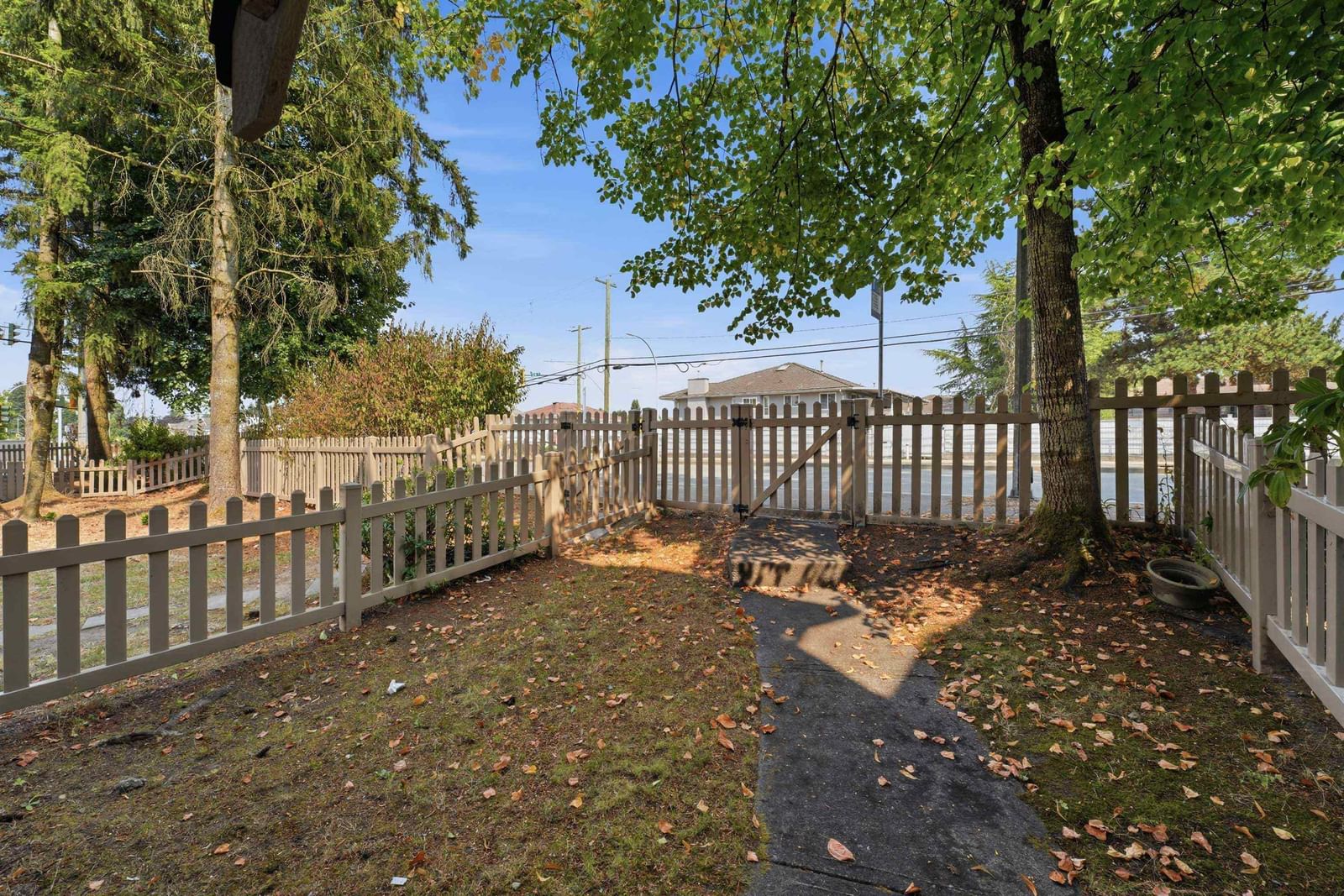 Listing Image 28