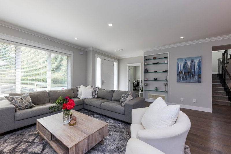 842 20th Street W