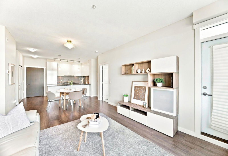 410 - 9399 Alexandra Road