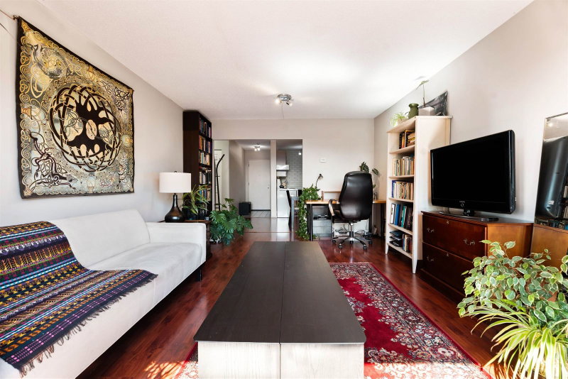 203 - 211 3rd Street W