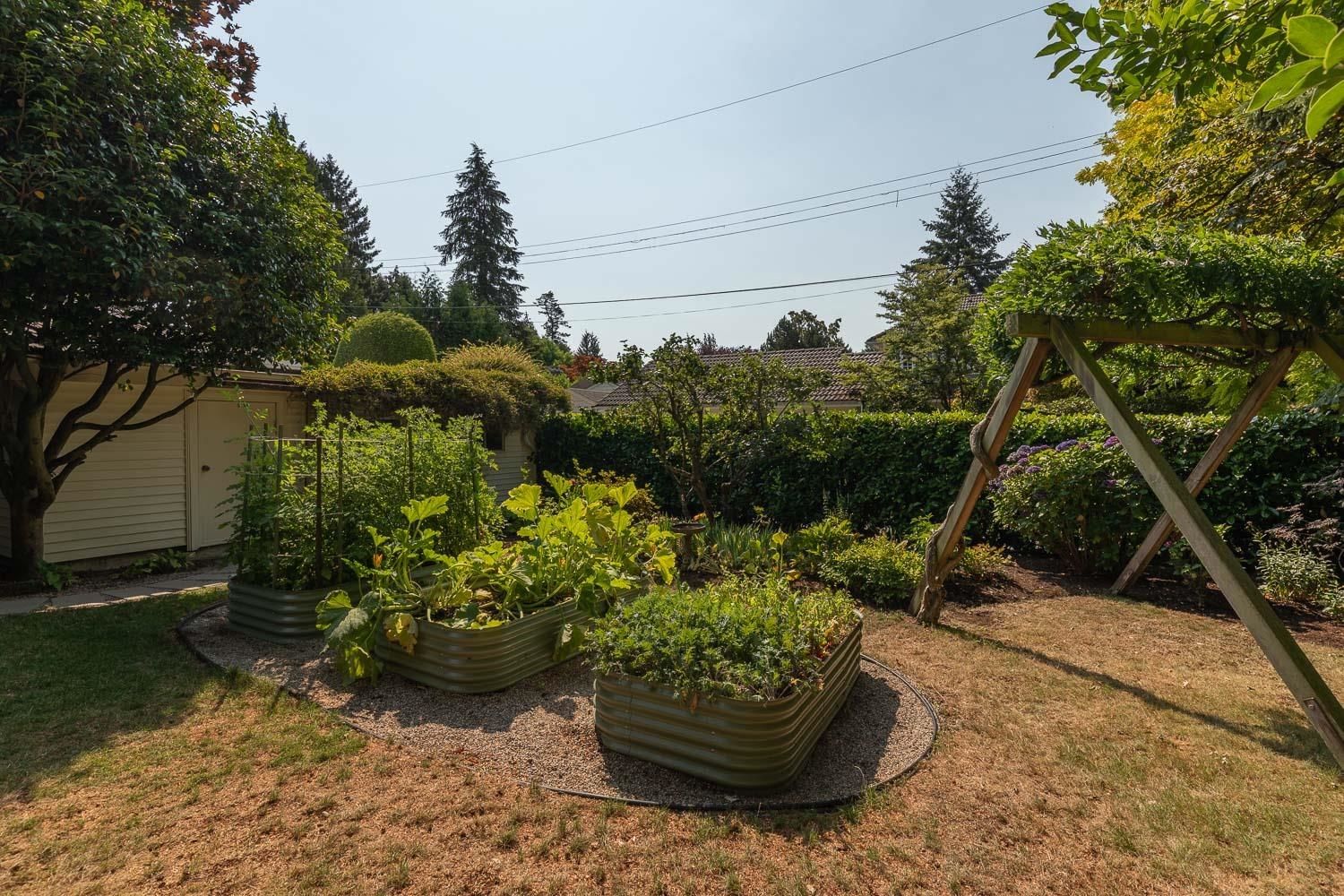 Listing Image 24