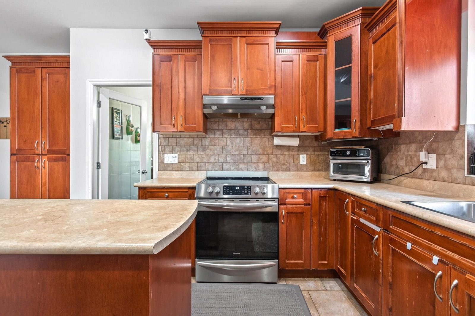 Listing Image 17