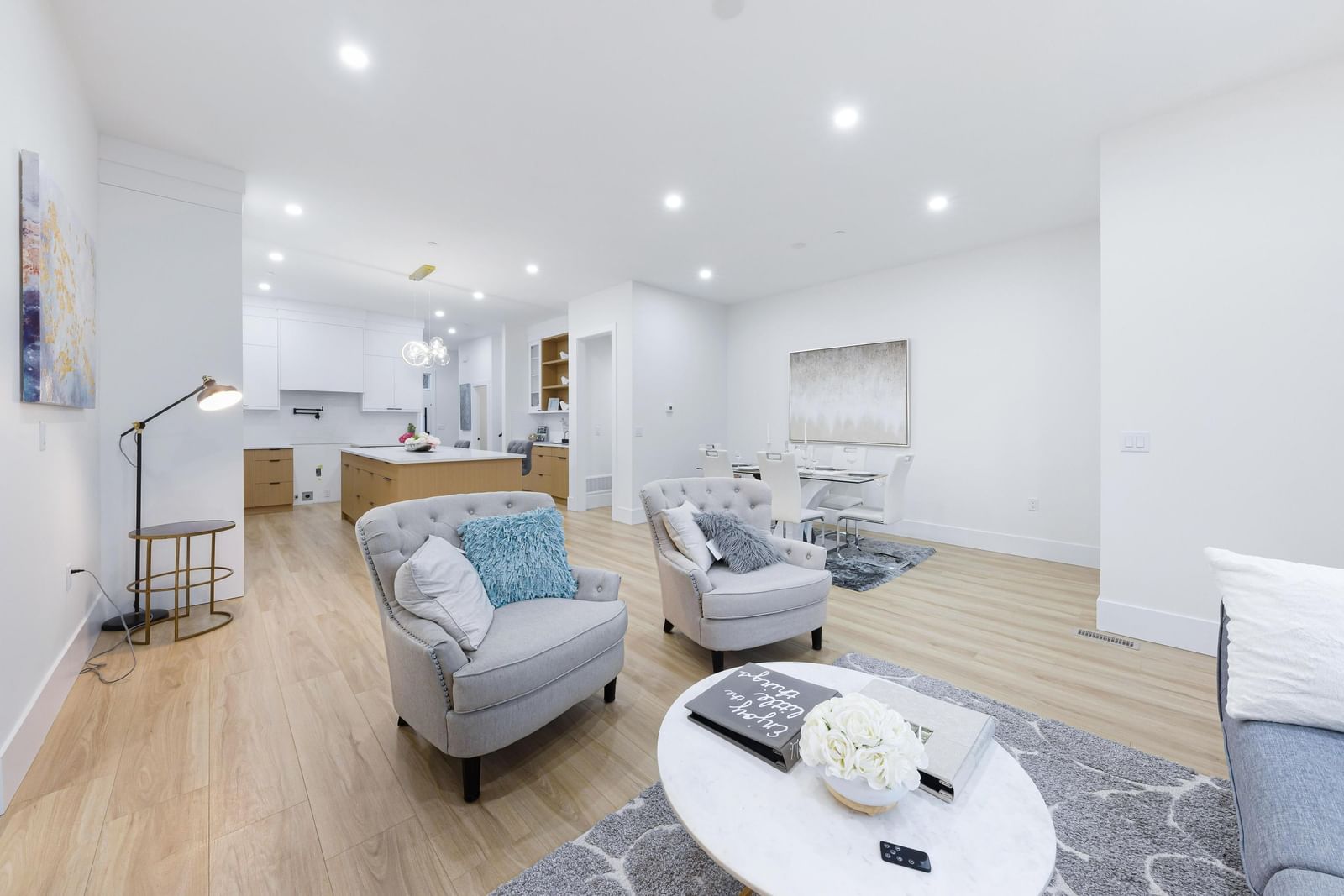 Listing Image 15