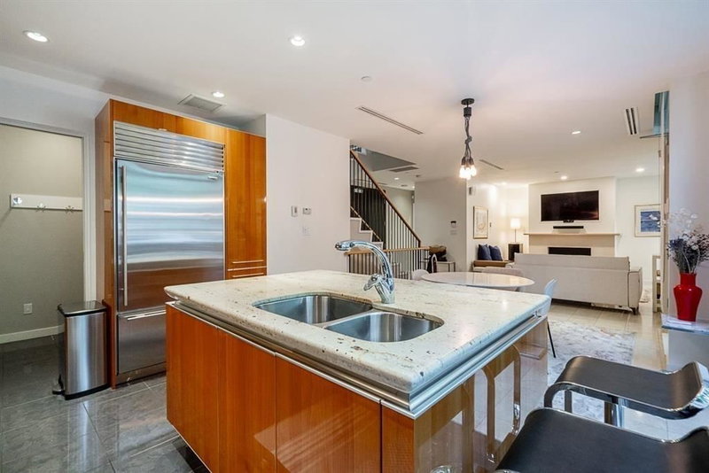 1163 Cordova Street W