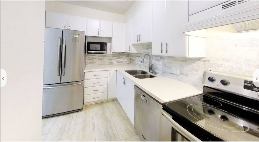 305 - 15268 105 Avenue 4