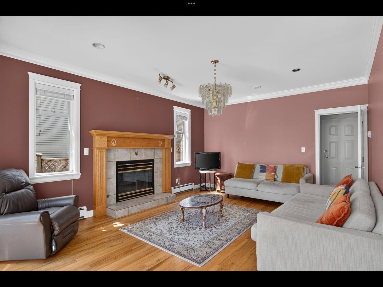 Listing Image 13