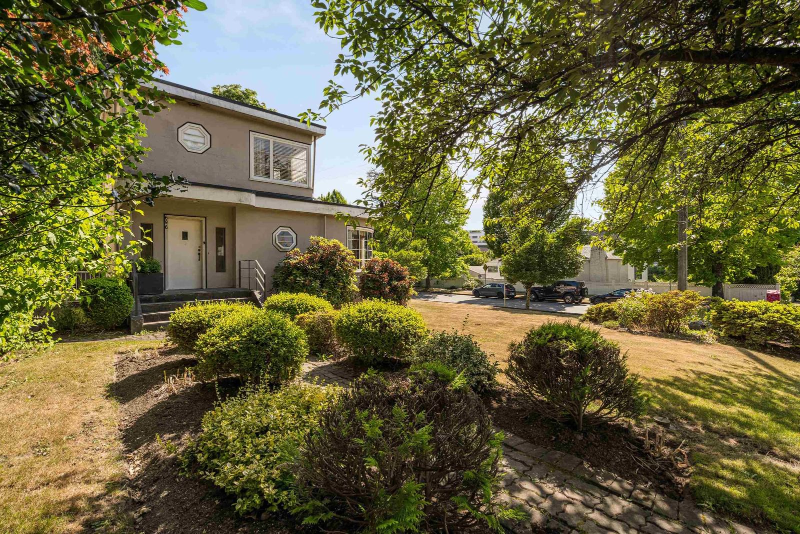 Listing Image 19