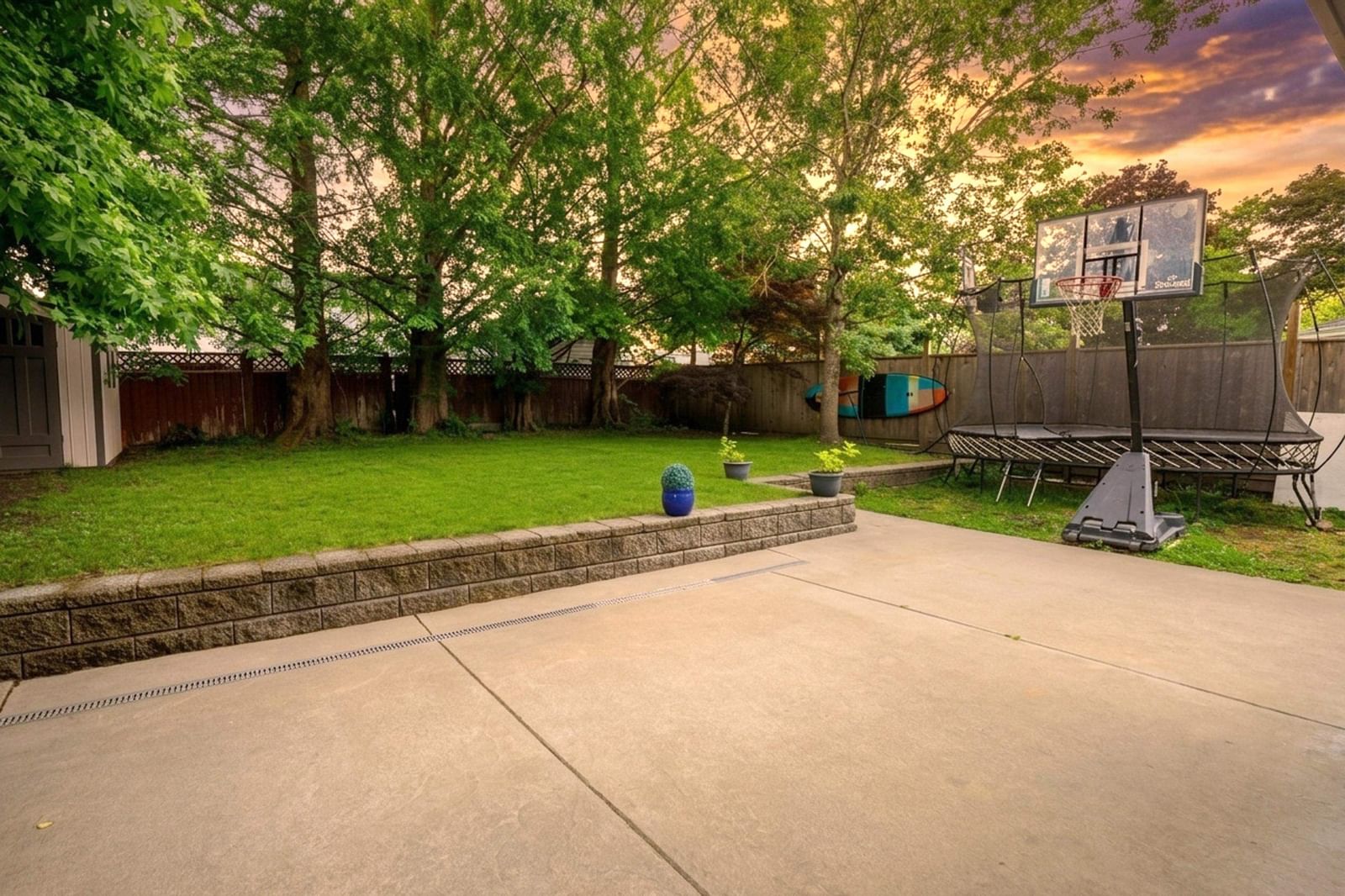 Listing Image 16