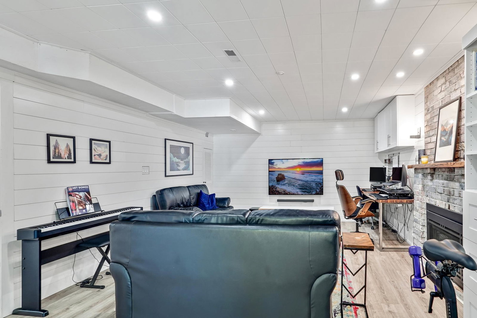 Listing Image 20