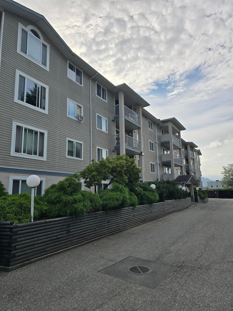 103 - 8537 Young Road