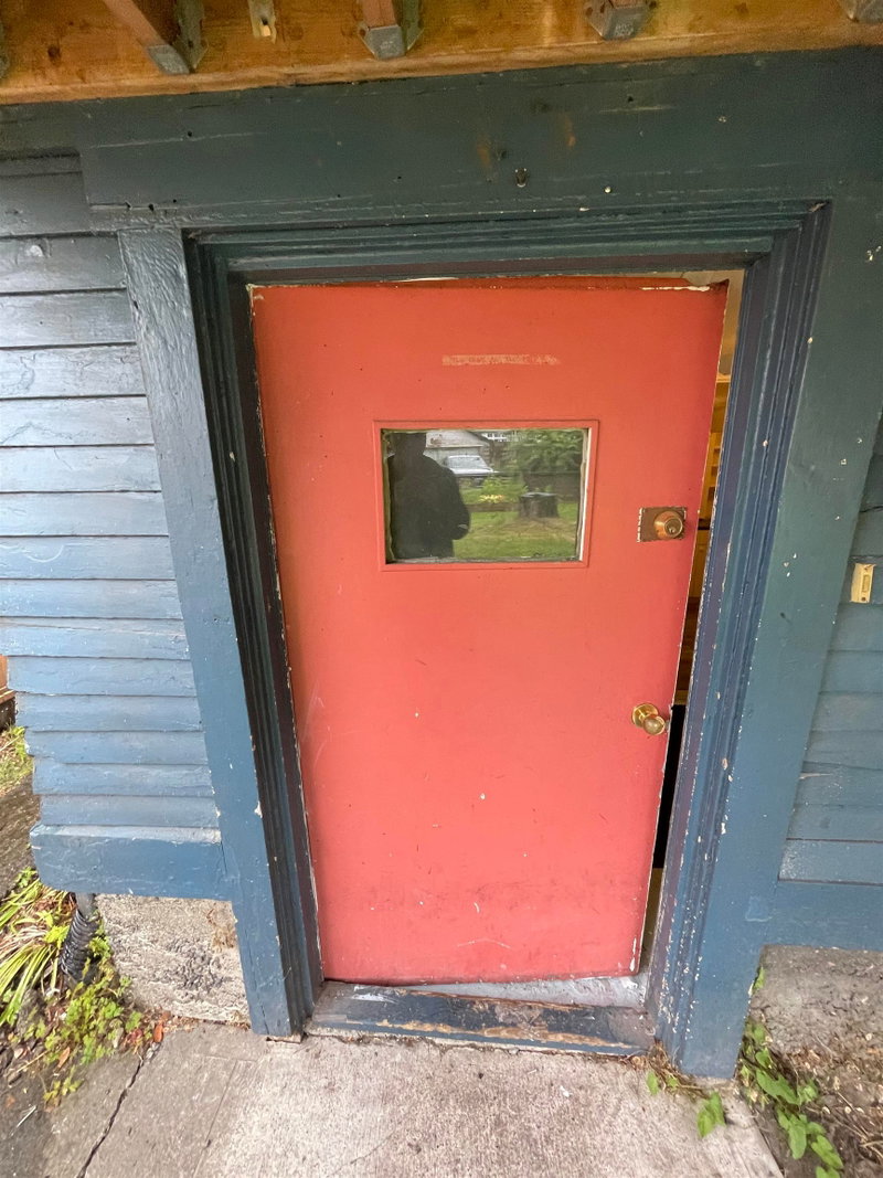Ground Floor - 757 12th Avenue E
