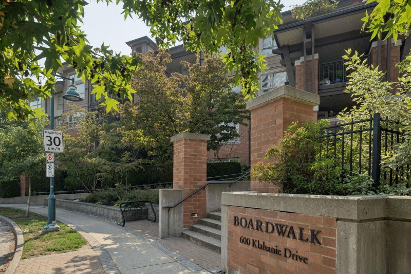 109 - 600 Klahanie Drive