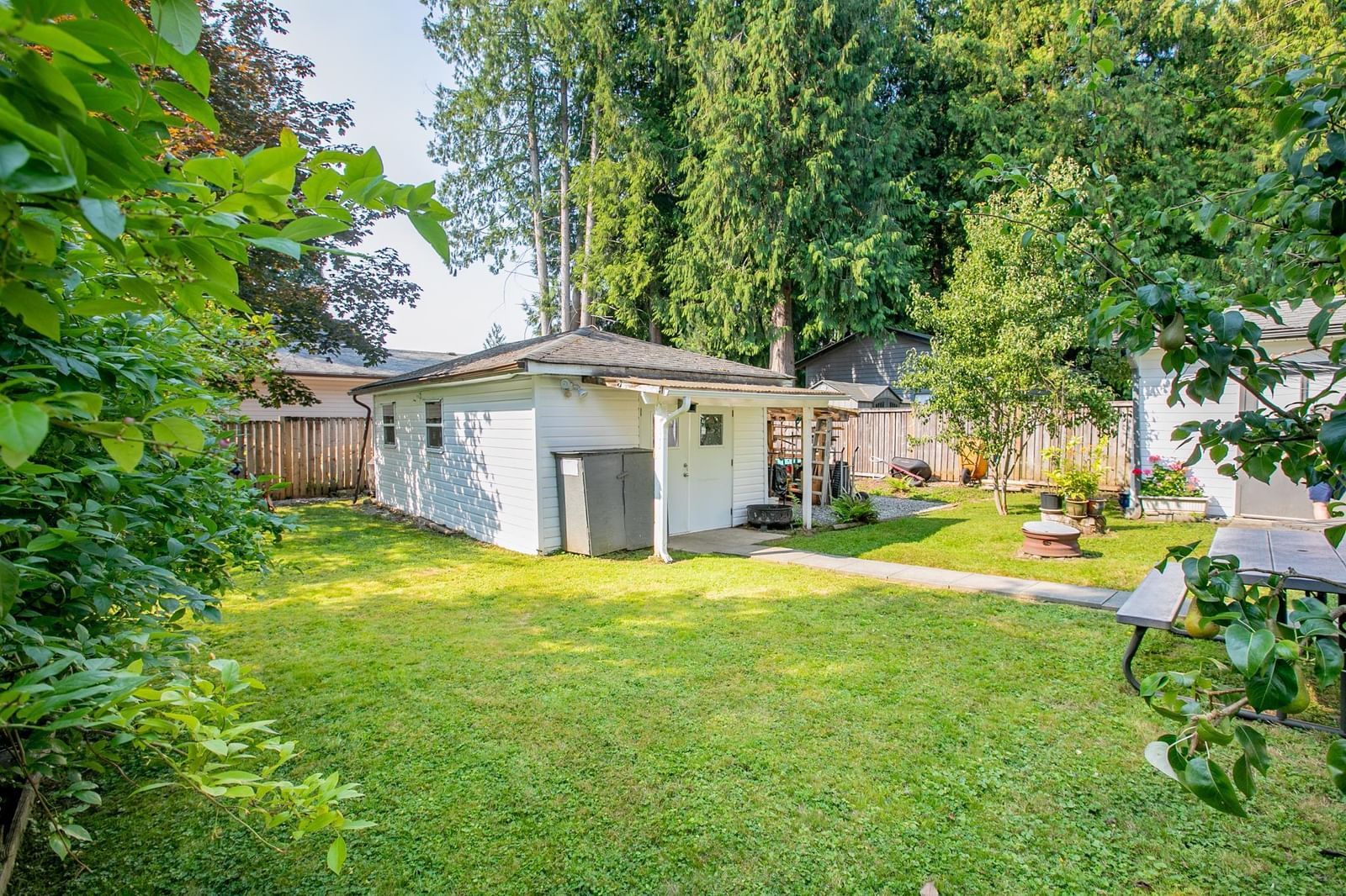 Listing Image 18