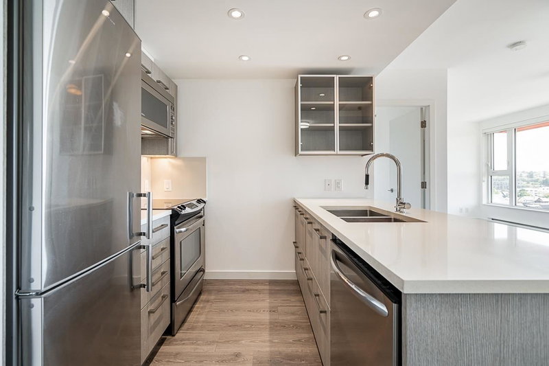 1006 - 983 Hastings Street E