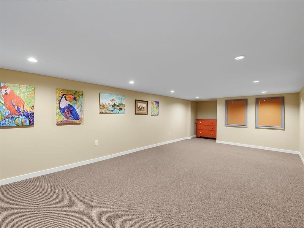 Listing Image 29