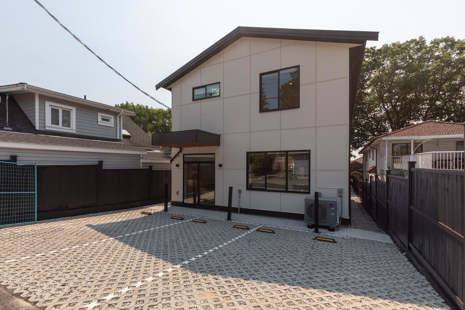 Listing Image 22