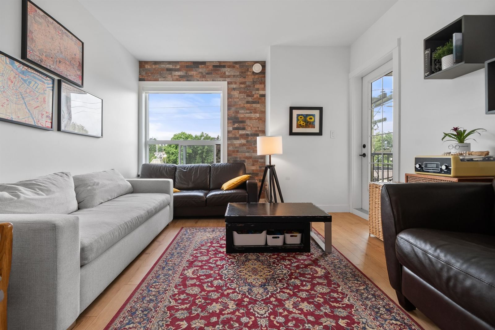 Listing Image 21