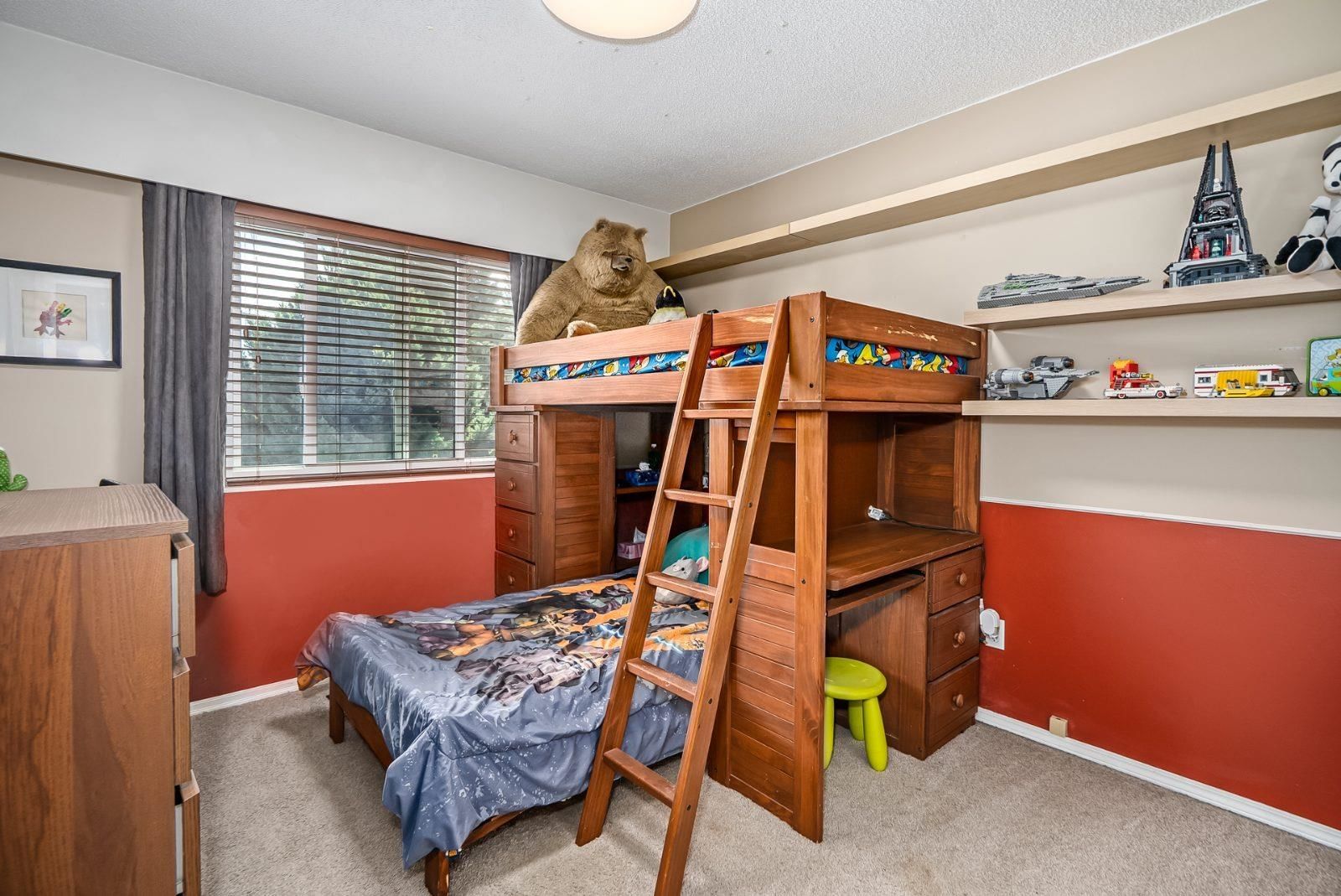 Listing Image 17