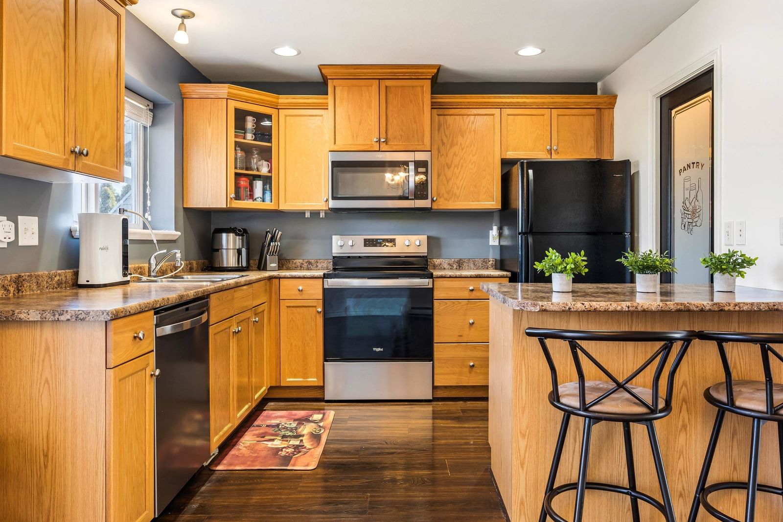 Listing Image 15