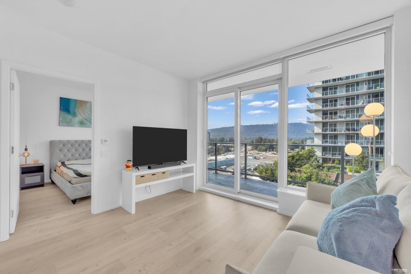 911 - 3833 Evergreen Place