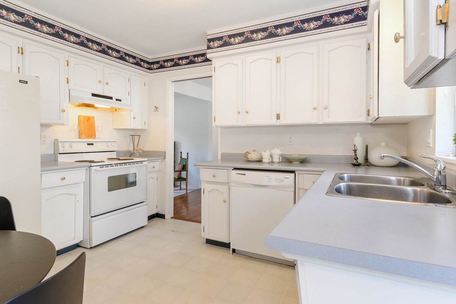 Listing Image 13