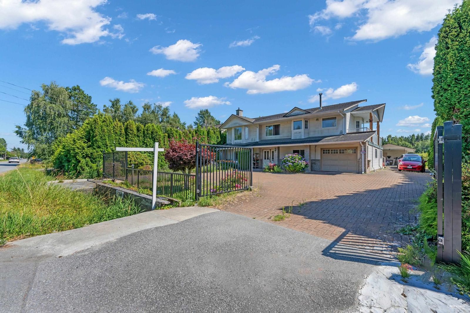 Listing Image 6