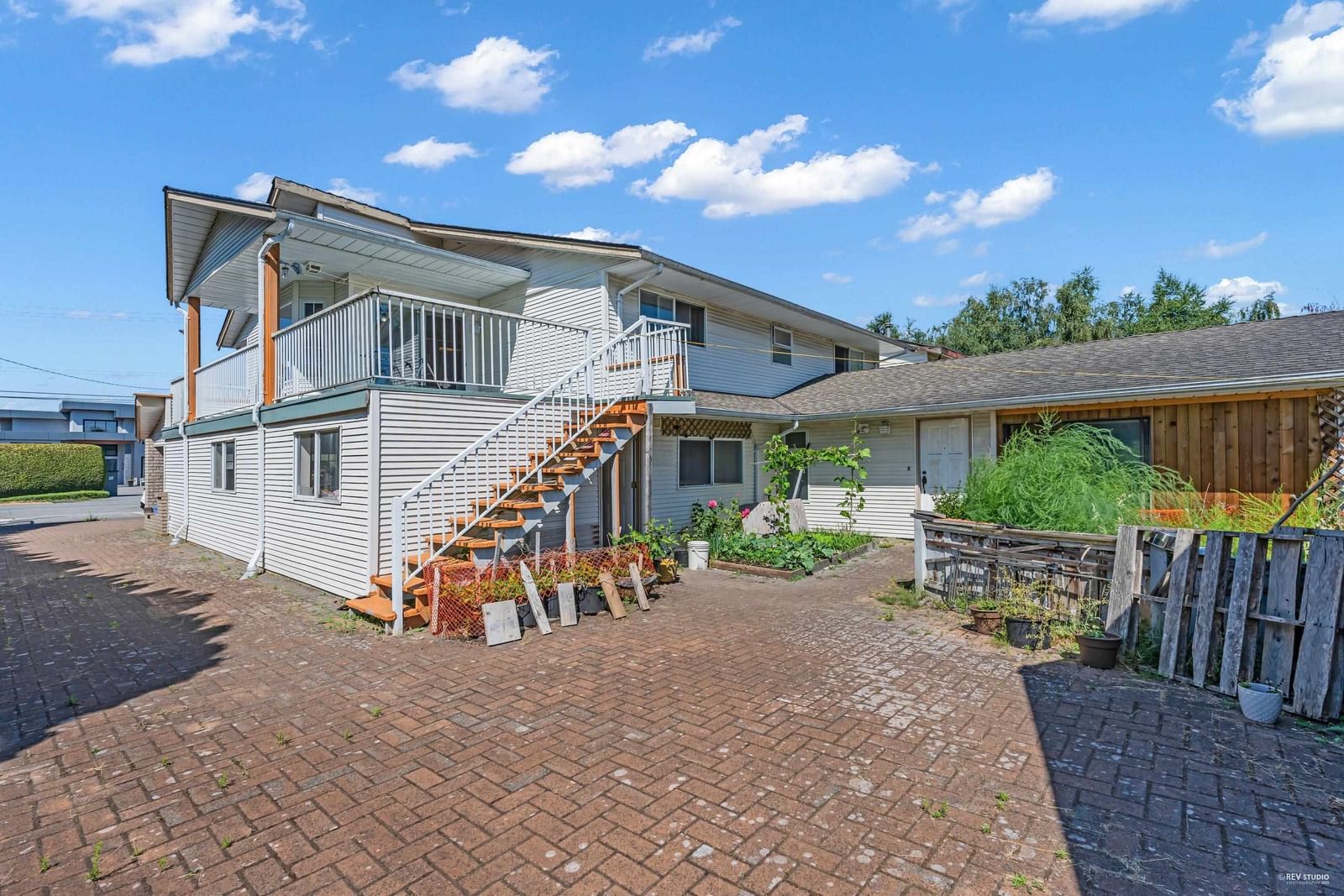 Listing Image 8