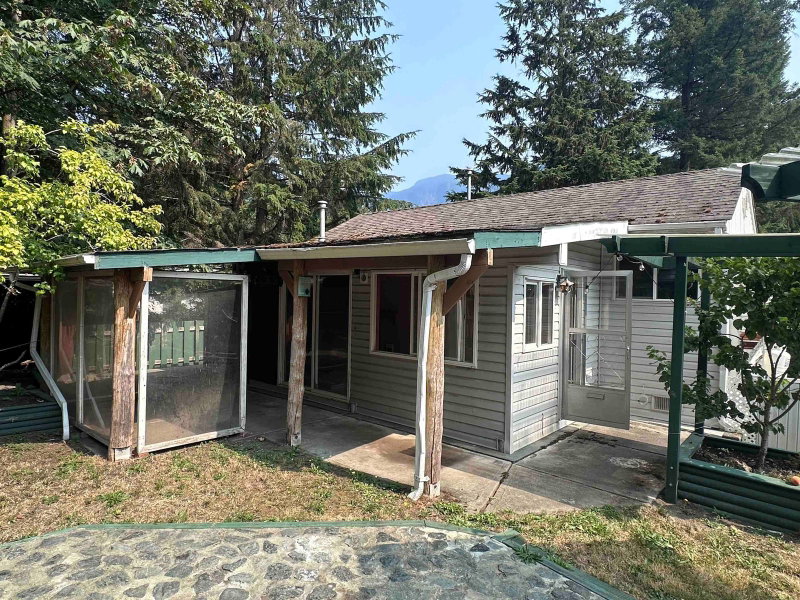 43 - 1650 Columbia Valley Road