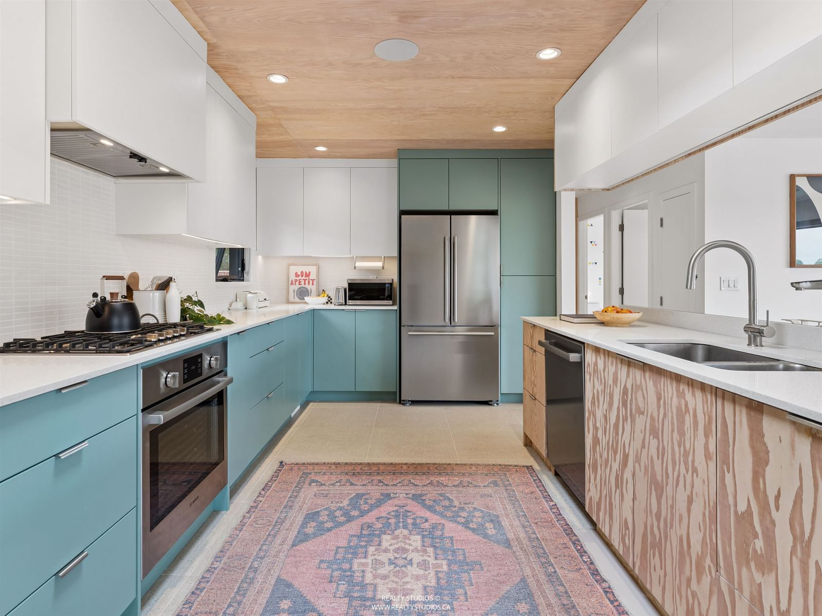Listing Image 11