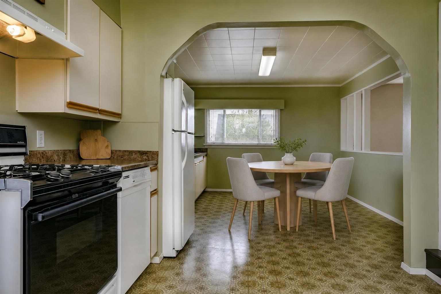 Listing Image 13