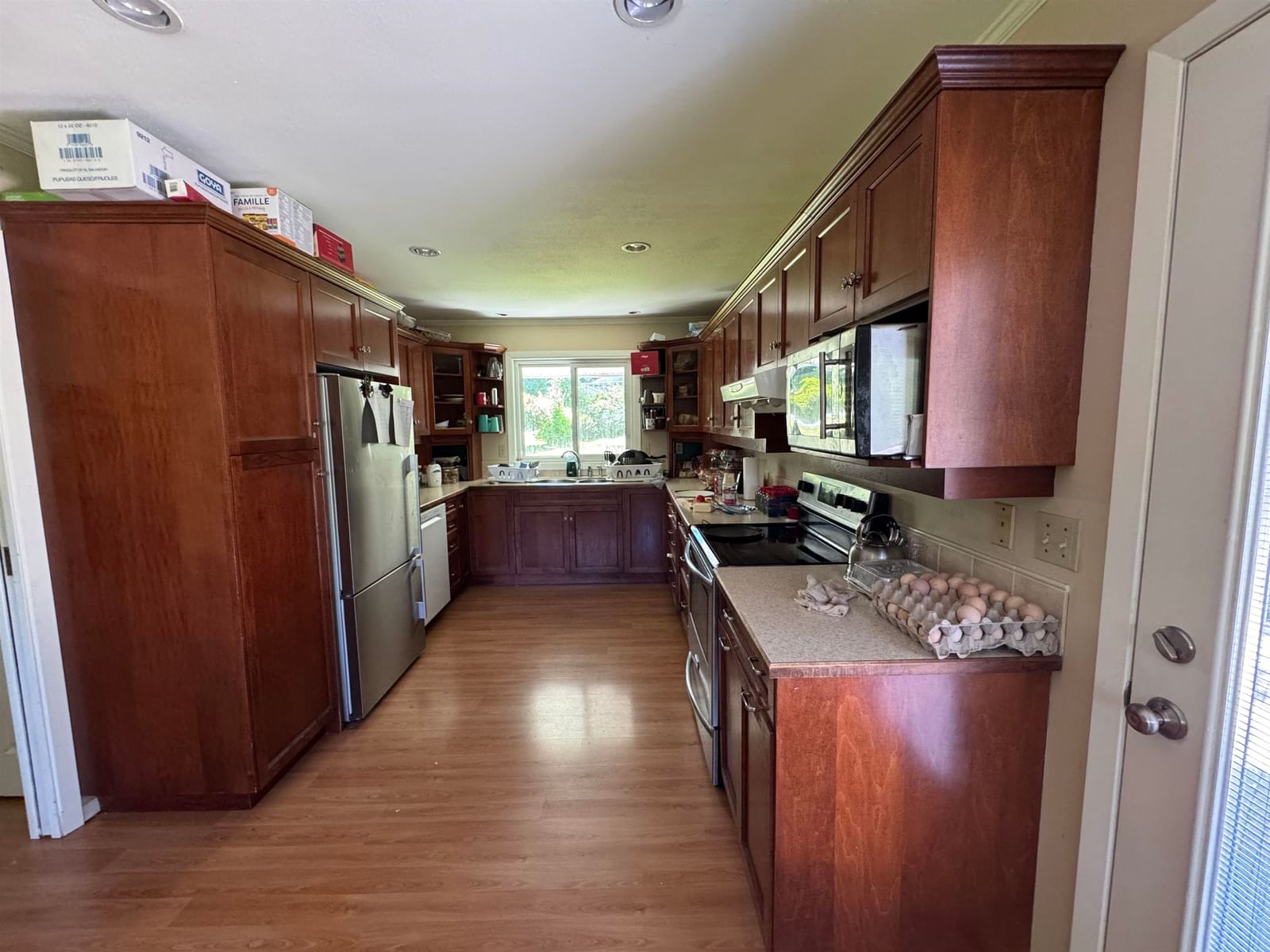 Listing Image 4