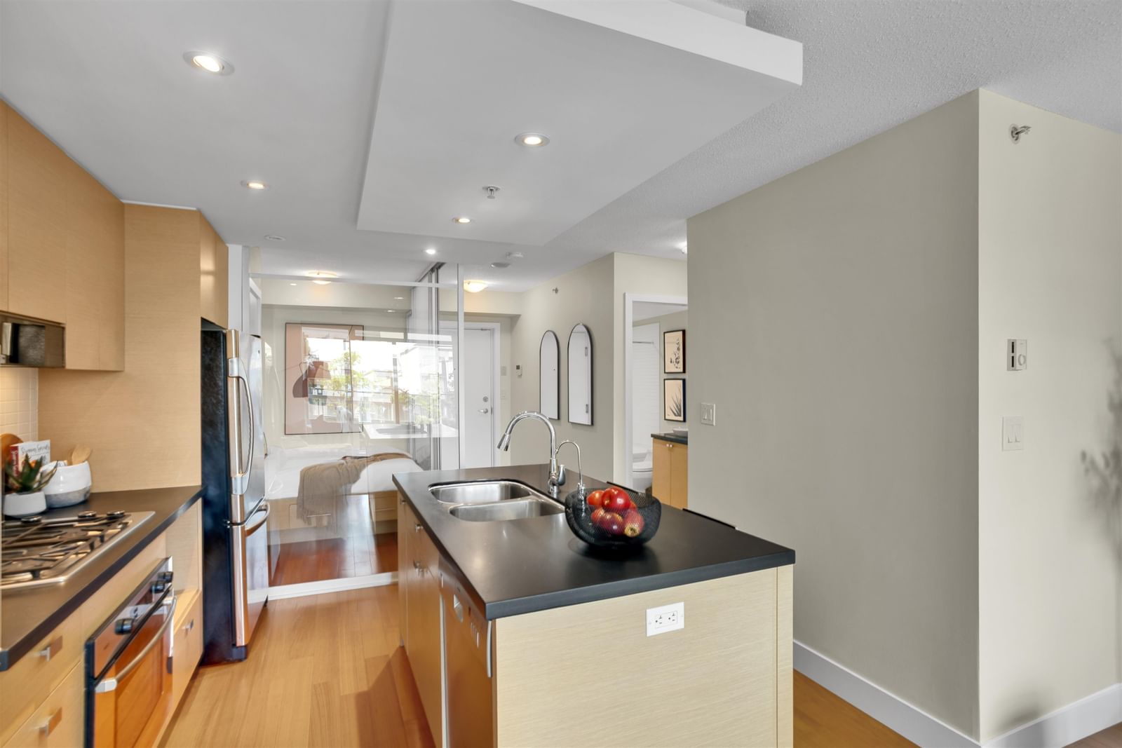 Listing Image 20