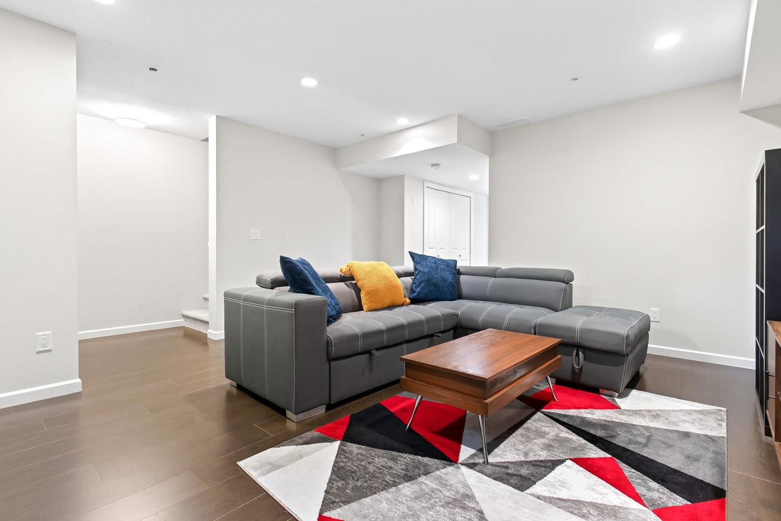 Listing Image 23