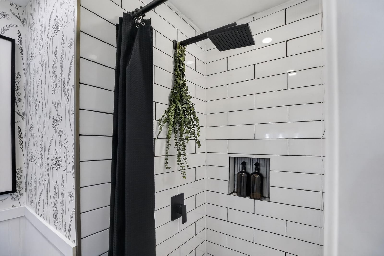 Listing Image 27
