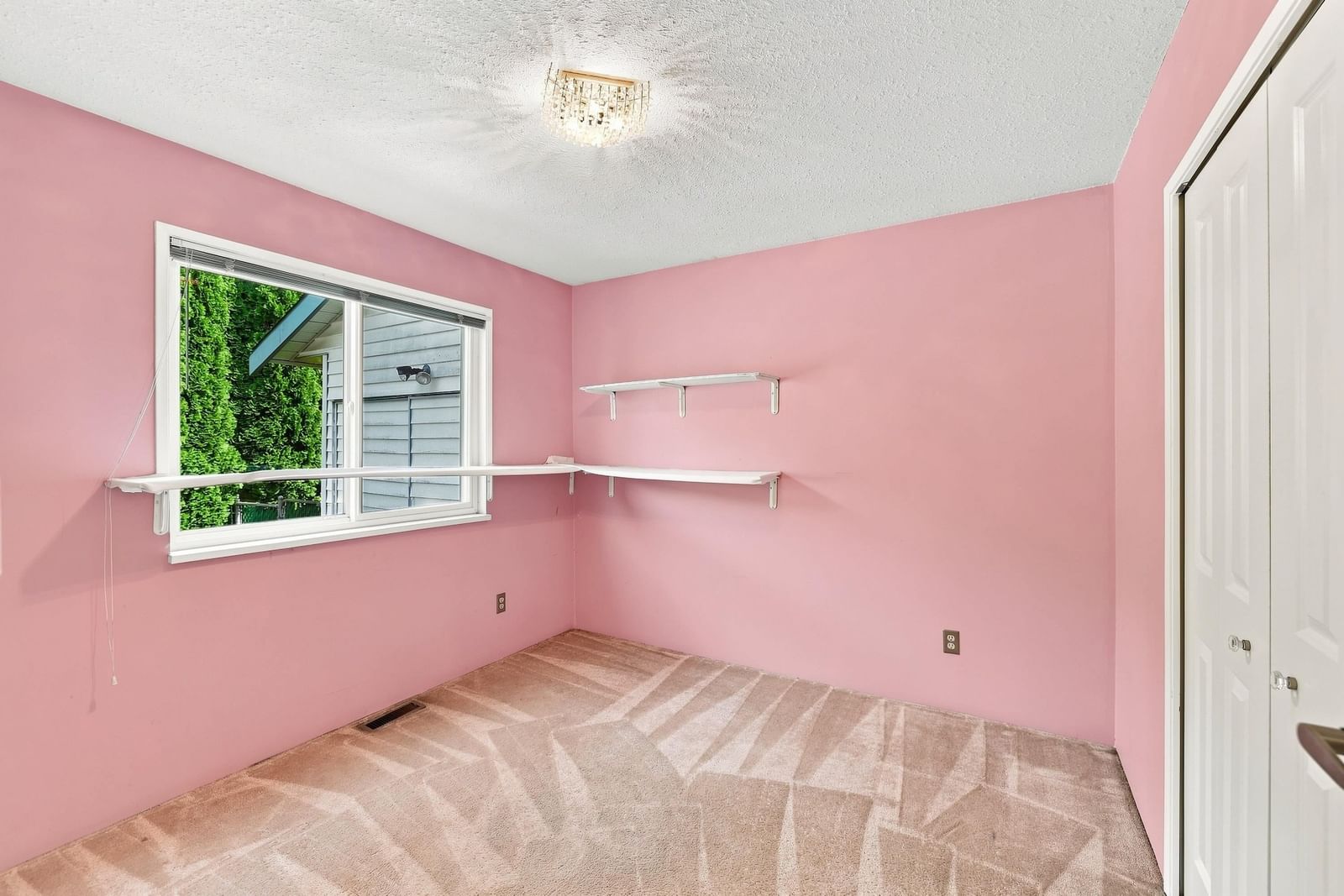 Listing Image 26
