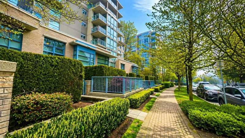 601 - 9266 University Crescent