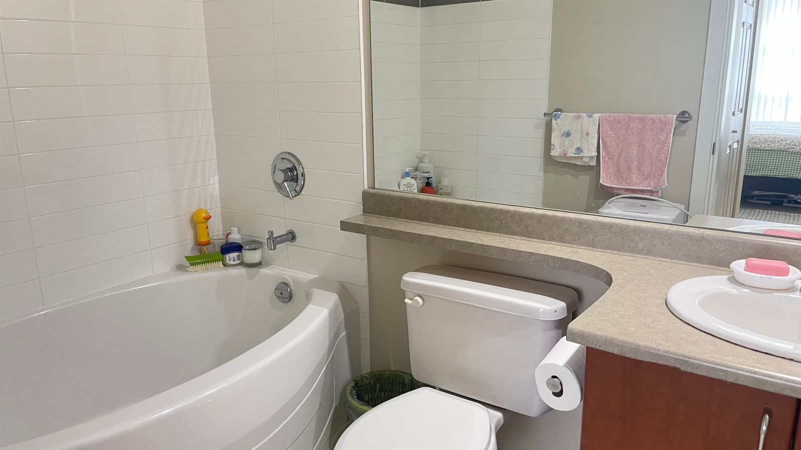 Listing Image 17