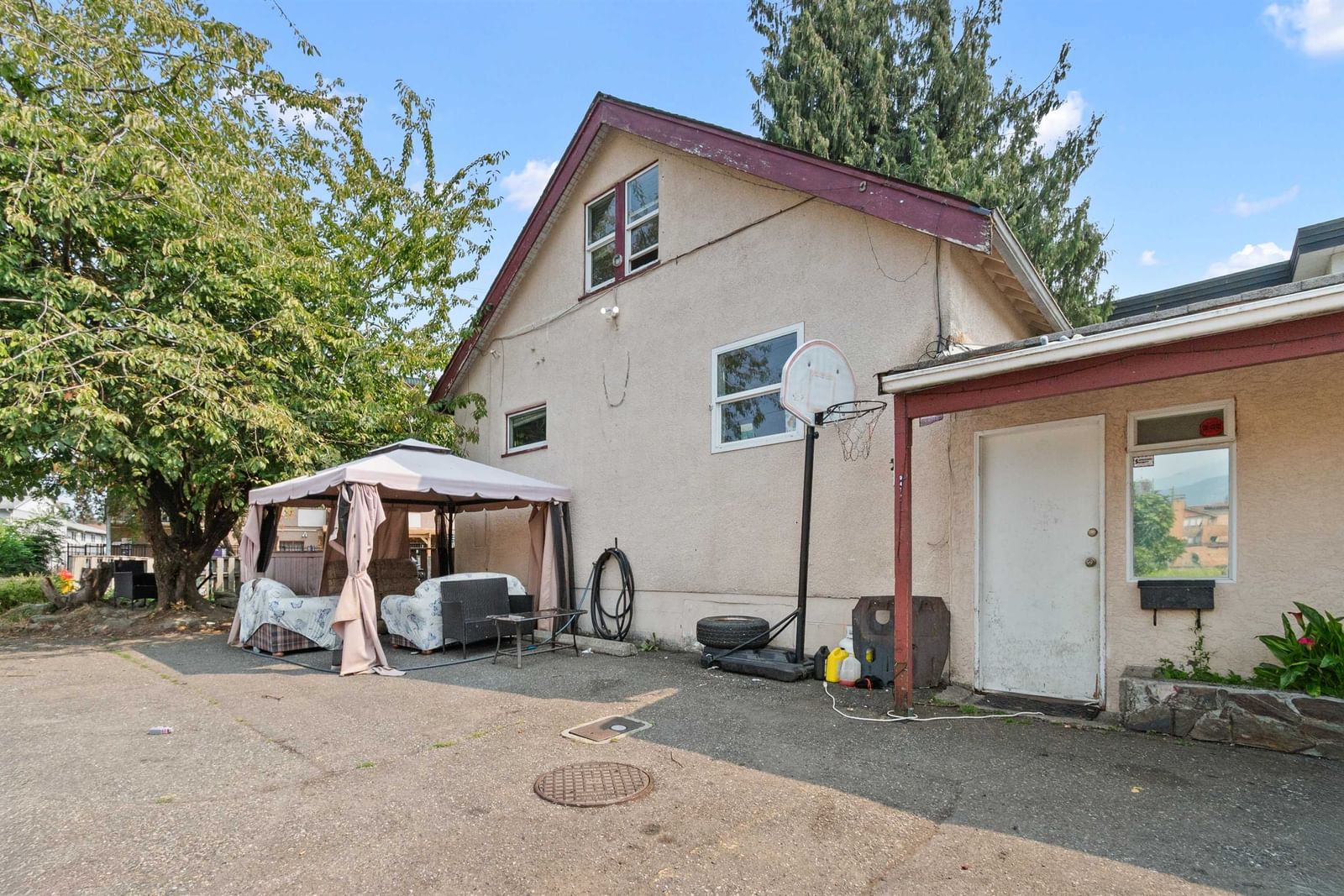 Listing Image 9