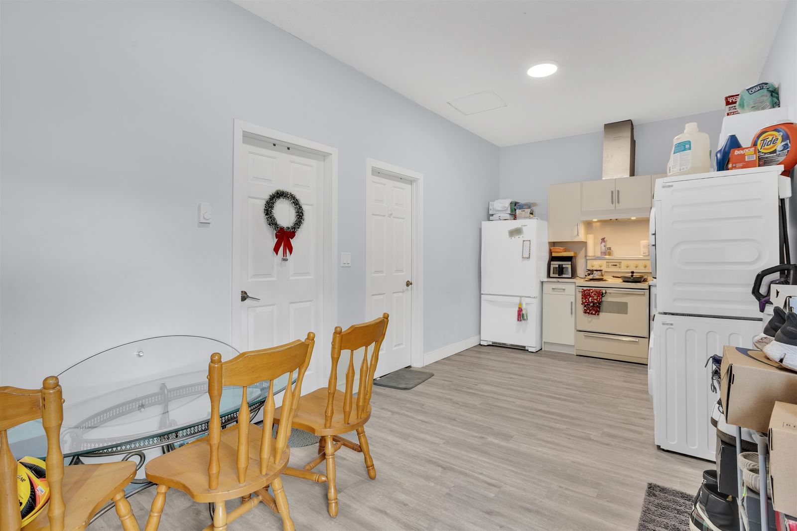 Listing Image 8