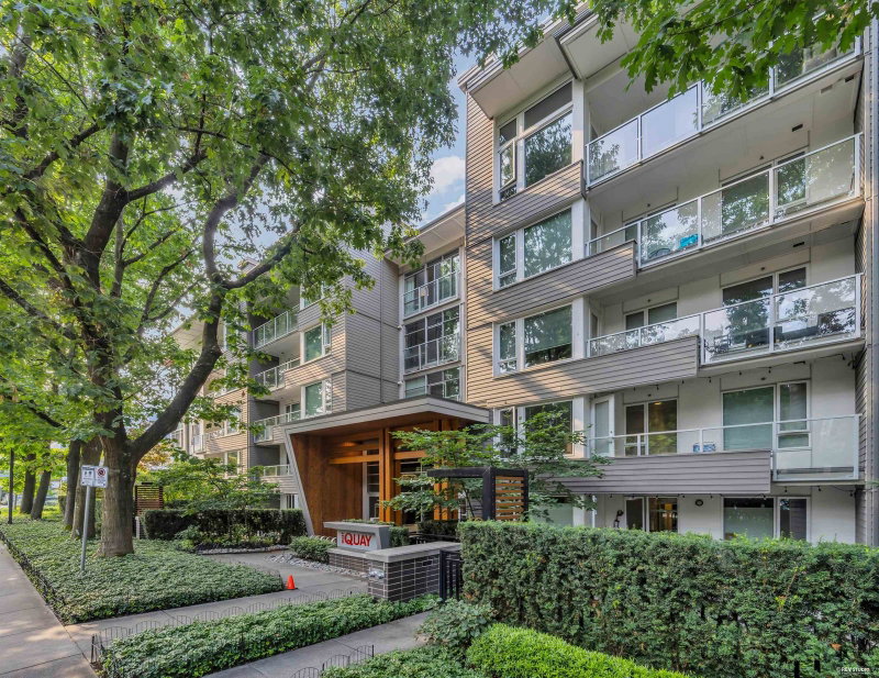 315 - 255 1st Street W